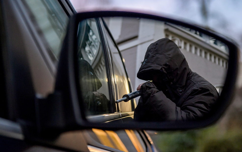 Смоленск, машина, кража, уголовное дело, полиция