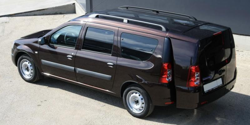 Lada Largus, автомобиль, багажник, двойное багажное отделение